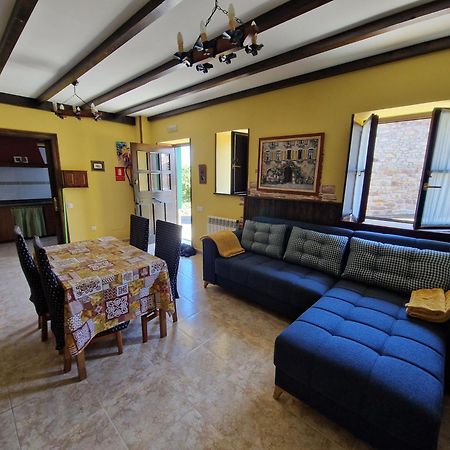 וילאביצ'יוסה Turismo Rural El Piensu מראה חיצוני תמונה