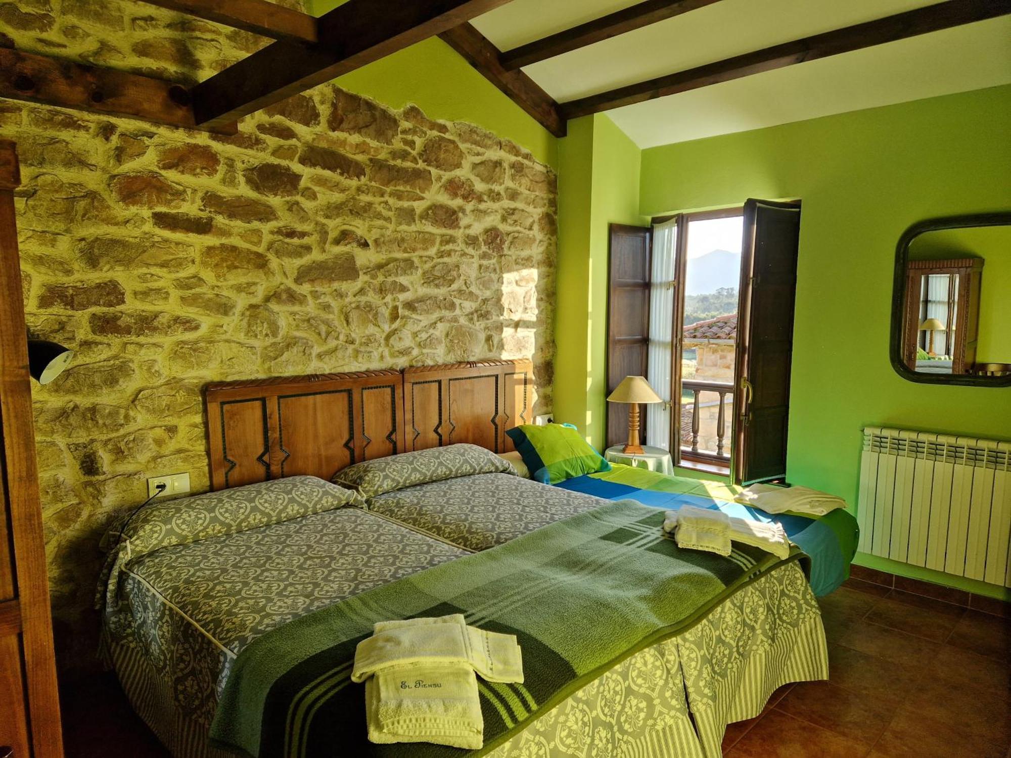 וילאביצ'יוסה Turismo Rural El Piensu חדר תמונה